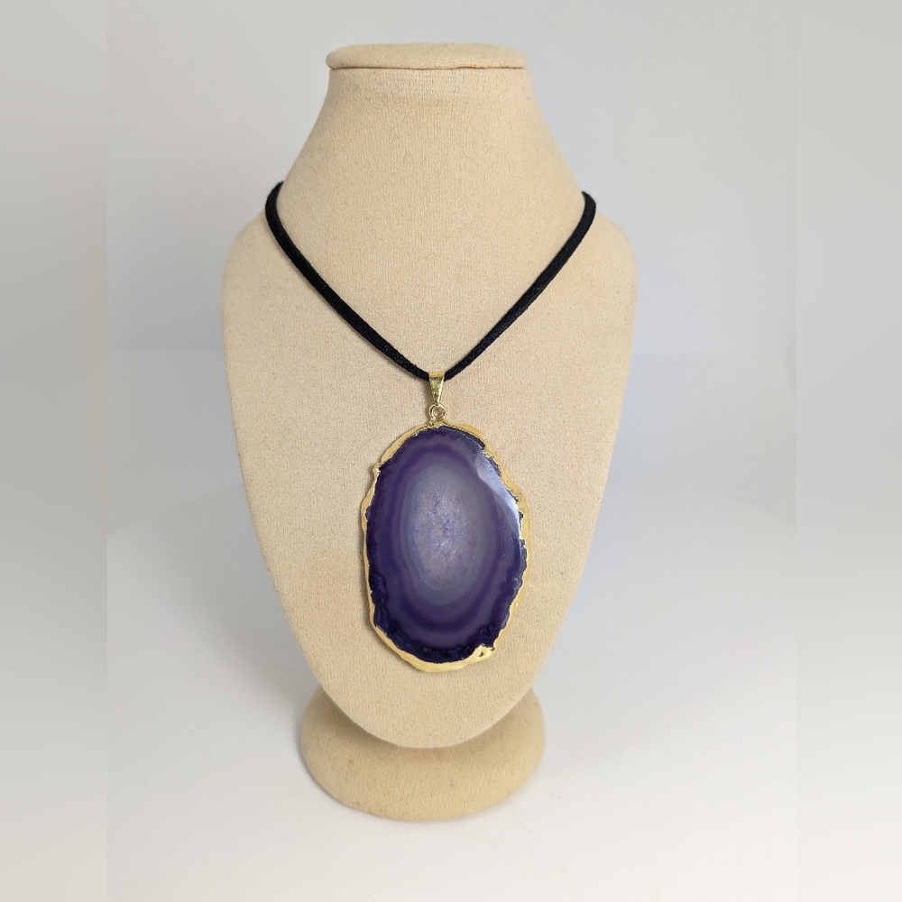 Purple Agate necklace, gemstone jewelry, balancing stone, gift, Crown Chakra